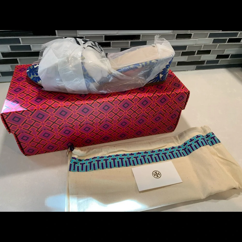 Tory Burch New Valentina Blue Metallic Brocade Bow Slide Sandals Size 7.5 - Picture 3 of 7